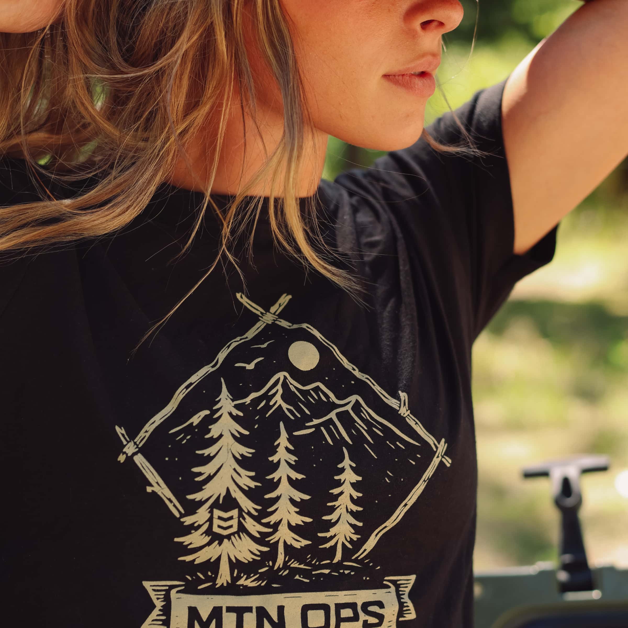 WOMEN'S EVERGREEN TEE - Image 4