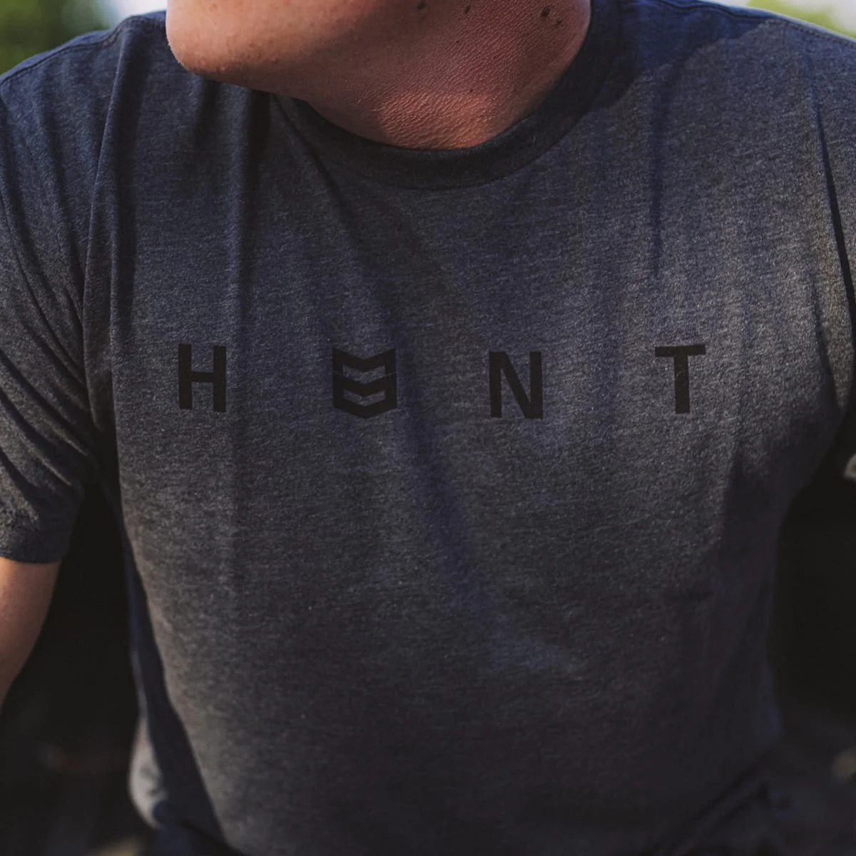 H.U.N.T TEE - Image 9
