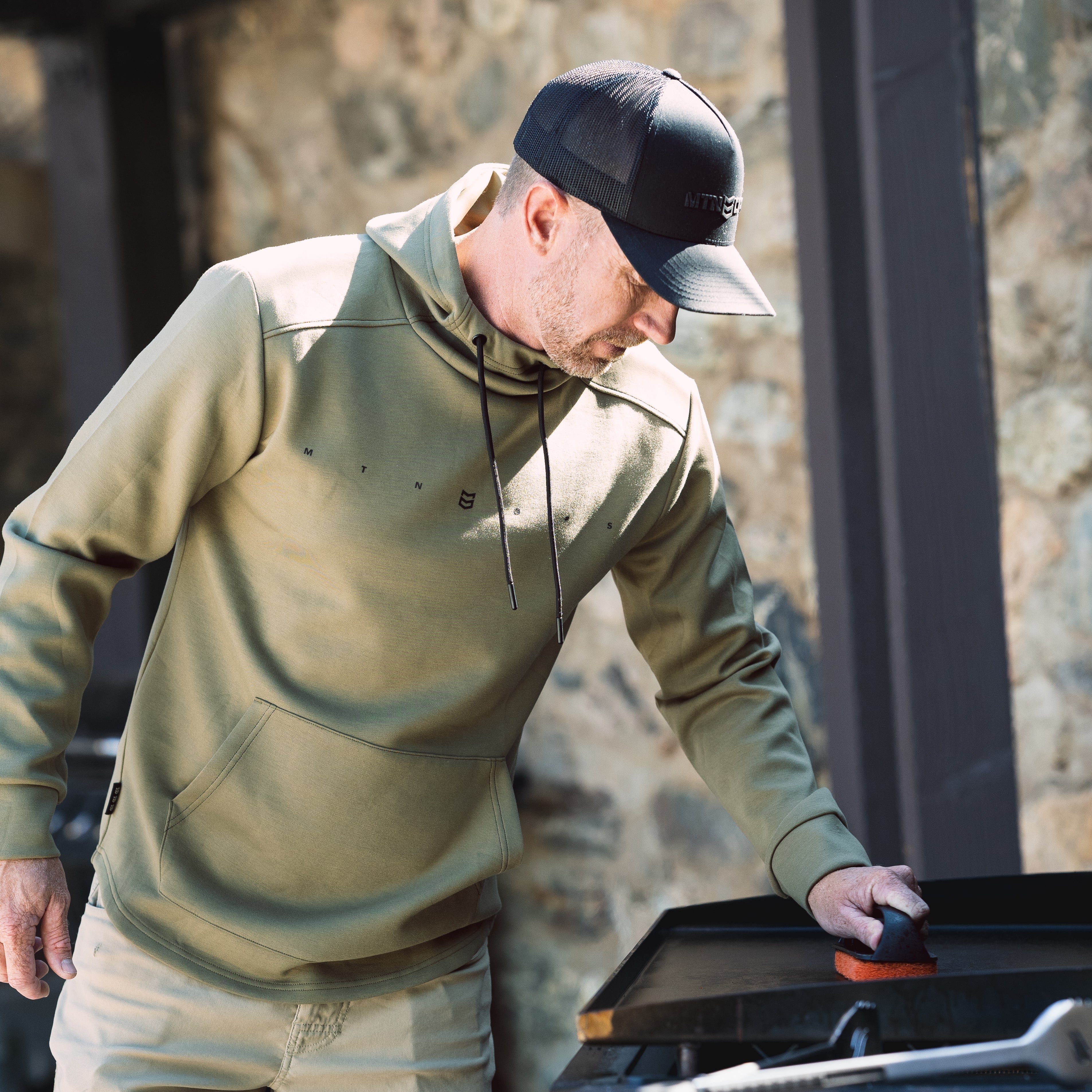 KINETIC HOODIE - Image 10