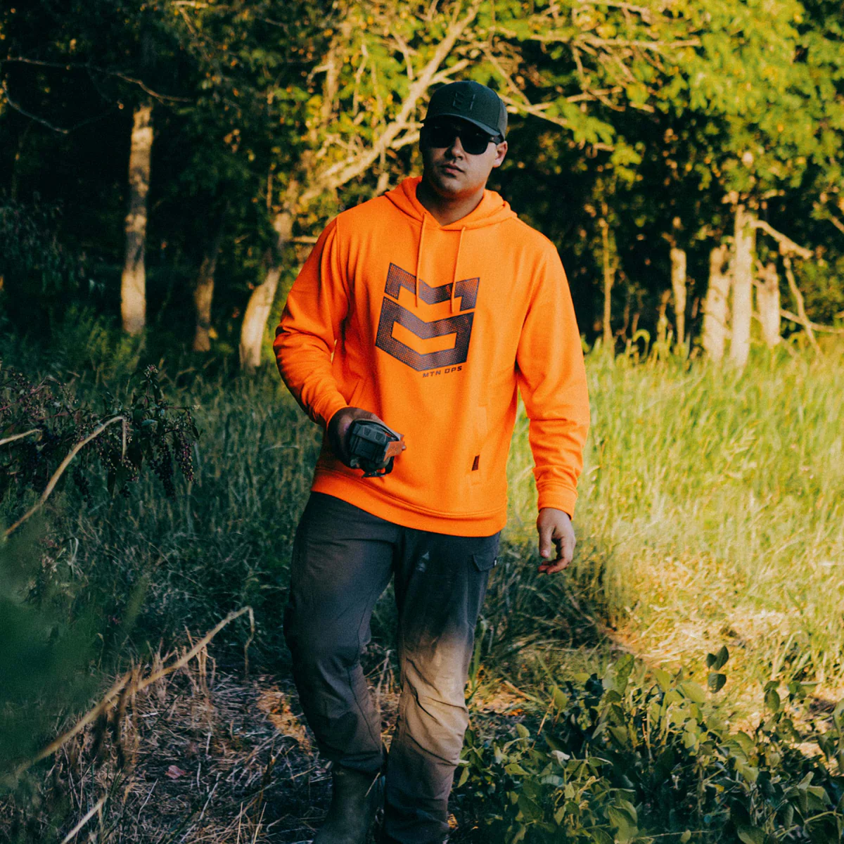 STRIKER HOODIE - Image 12