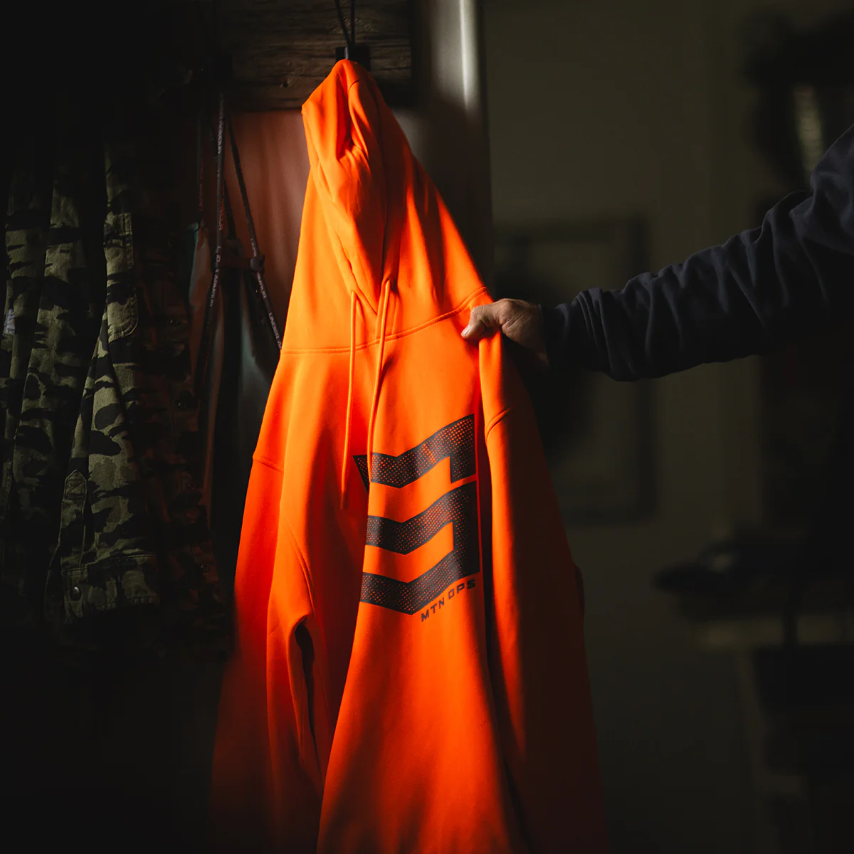 STRIKER HOODIE - Image 8