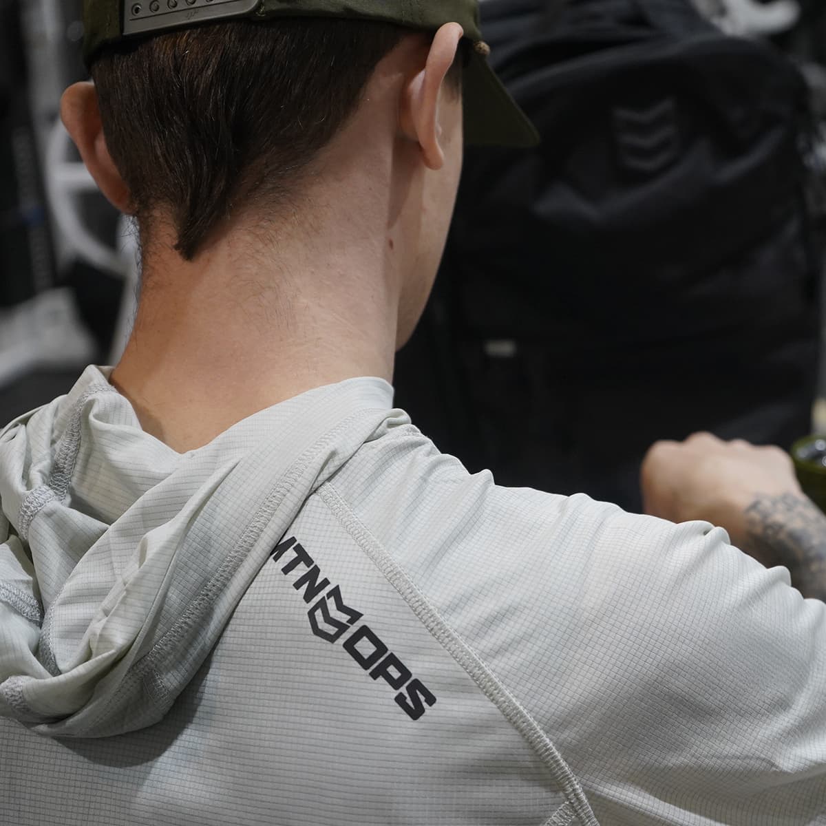 SWIFT LIGHTWEIGHT HOODIE - Image 7