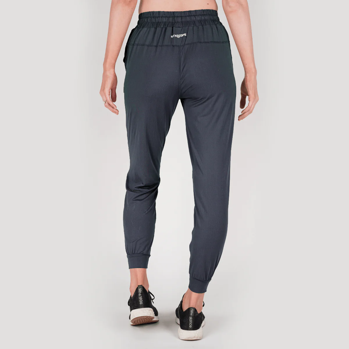 WOMEN'S REVIVE JOGGER - Image 21